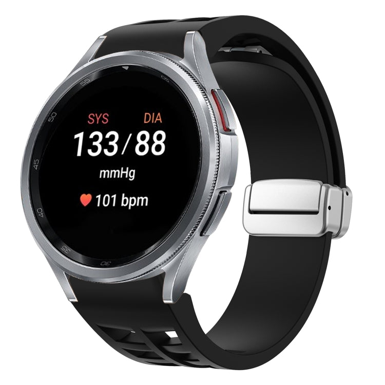Correia de relógio em silicone com fivela prateada magnética dobrável Richard, para Samsung Galaxy Watch 5 Pro 45mm, para Samsung Galaxy Watch 7 40 / 44mm, para Samsung Galaxy Watch 6 Classic 43 / 47mm