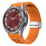 Correia de relógio em silicone com fivela prateada magnética dobrável Richard, para Samsung Galaxy Watch 5 Pro 45mm, para Samsung Galaxy Watch 7 40 / 44mm, para Samsung Galaxy Watch 6 Classic 43 / 47mm