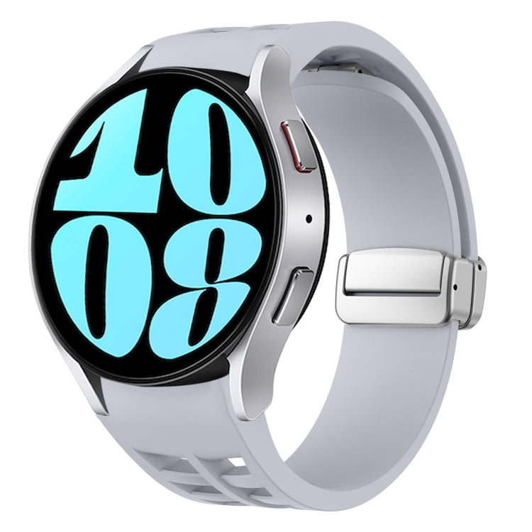 Correia de relógio em silicone com fivela prateada magnética dobrável Richard, para Samsung Galaxy Watch 6 40 / 44mm, para Samsung Galaxy Watch 5 40 / 44mm, para Samsung Galaxy Watch 4 40 / 44mm