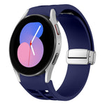 Correia de relógio em silicone com fivela prateada magnética dobrável Richard, para Samsung Galaxy Watch 6 40 / 44mm, para Samsung Galaxy Watch 5 40 / 44mm, para Samsung Galaxy Watch 4 40 / 44mm