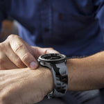 Correia de relógio em silicone com fivela prateada magnética dobrável Richard, para Samsung Galaxy Watch FE 40mm, para Samsung Galaxy Watch 5 Pro Edição Golfe, para Samsung Galaxy Watch 5 Edição Golfe