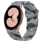 Pulseira de Relógio em Silicone com Textura de Futebol e Fivela Invertida, Para Samsung Galaxy Watch 4 44mm, Para Samsung Galaxy Watch 4 40mm, Para Samsung Galaxy Watch 4 Classic 46mm, Para Samsung Galaxy Watch 4 Classic 42mm
