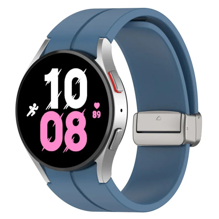 Pulseira de Relógio em Silicone com Fivela Prateada Magnética Dobrável, Para Samsung Galaxy Watch FE 40mm, Para Samsung Galaxy Watch7 40 / 44mm