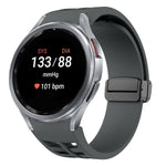 Correia de relógio em silicone com fivela preta magnética dobrável Richard, para Samsung Galaxy Watch FE 40mm, para Samsung Galaxy Watch 7 40 / 44mm, para Samsung Galaxy Watch 6 Classic 43 / 47mm