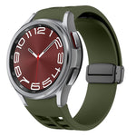 Correia de relógio em silicone com fivela preta magnética dobrável Richard, para Samsung Galaxy Watch FE 40mm, para Samsung Galaxy Watch 7 40 / 44mm, para Samsung Galaxy Watch 6 Classic 43 / 47mm