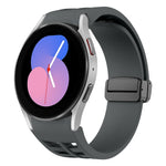 Correia de relógio em silicone com fivela preta magnética dobrável Richard, para Samsung Galaxy Watch 5 40 / 44mm, para Samsung Galaxy Watch 5 Pro 45mm, para Samsung Galaxy Watch 4 40 / 44mm