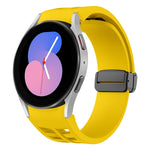 Correia de relógio em silicone com fivela preta magnética dobrável Richard, para Samsung Galaxy Watch 5 40 / 44mm, para Samsung Galaxy Watch 5 Pro 45mm, para Samsung Galaxy Watch 4 40 / 44mm