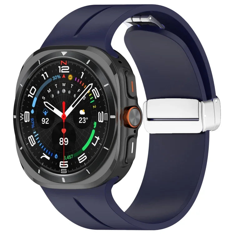 Correia de Relógio em Silicone com Fivela Magnética Dobravel Prateada para Samsung Galaxy Watch Ultra 47mm / Ultra 2025 Groove
