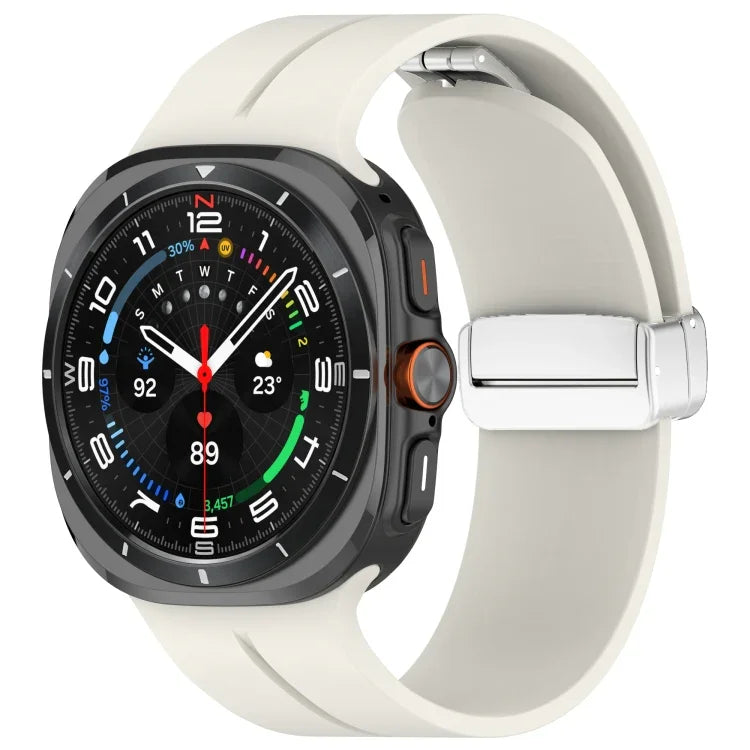 Correia de Relógio em Silicone com Fivela Magnética Dobravel Prateada para Samsung Galaxy Watch Ultra 47mm / Ultra 2025 Groove
