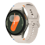 Correia de relógio em silicone com padrão ondulado e costura, para Samsung Galaxy Watch 7 40 / 44mm, para Samsung Galaxy Watch 6 Classic, para Samsung Galaxy Watch 6 40 / 44mm, para Samsung Galaxy Watch 5 40 / 44mm