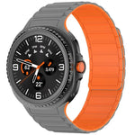 Bracelete de Silicone Magnético com Três Contas, para Samsung Galaxy Watch8 / Watch8 Classic
