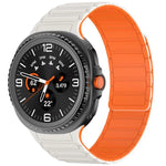 Bracelete de Silicone Magnético com Três Contas, para Samsung Galaxy Watch8 / Watch8 Classic