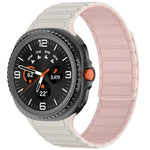 Bracelete de Silicone Magnético com Três Contas, para Samsung Galaxy Watch8 / Watch8 Classic