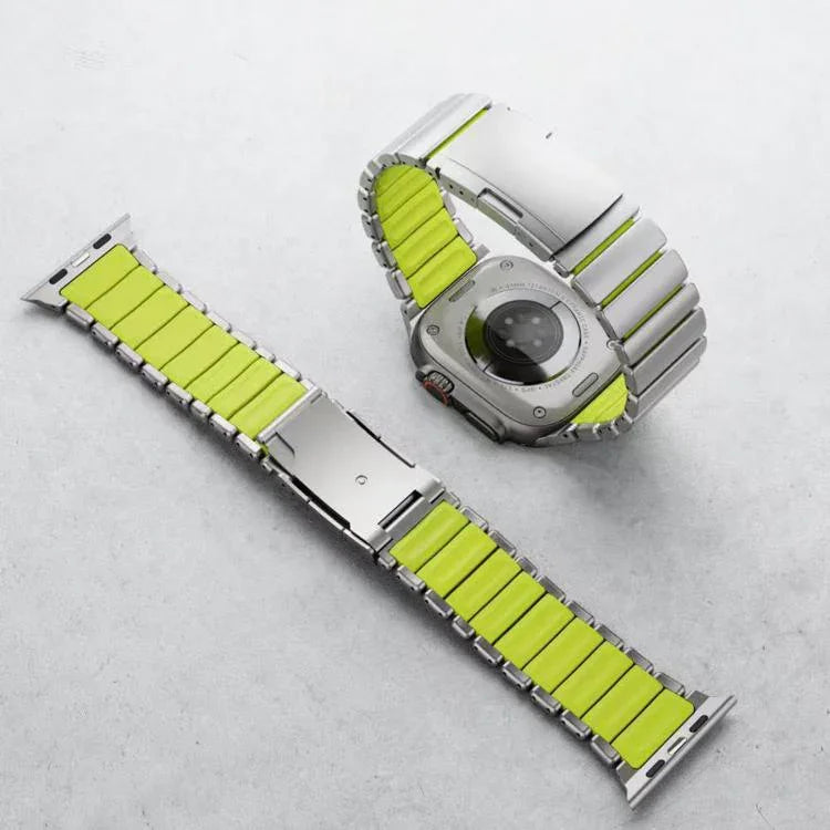Bracelete de Relógio em Silicone com Metal de Titânio Bicolor e Fecho Turtle, Para Apple Watch 46mm/ 49mm / 45mm / 44mm