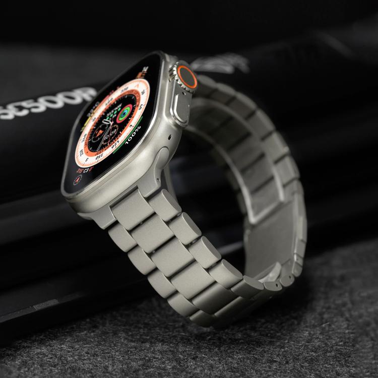 Pulseira de liga de titânio com três contas e fecho magnético para Apple Watch 46mm / 49mm / 45mm / 44mm, para Apple Watch 42mm / 41mm / 40mm / 38mm