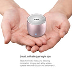 Coluna Bluetooth Portátil EWA A103 Caixa de Som Wireless com Graves Potentes Subwoofer Som Surround para Chamada e Duche