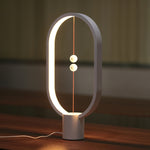 Lâmpada Heng Balance da Allocacoc, Luz Noturna LED Alimentada por USB para Quarto e Escritório, Lâmpada de Mesa Noturna, Luz Nova para Decoração de Casa Interior