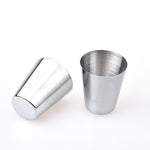 2 Conjuntos de Copos Pequenos de Vinho em Aço Inoxidável para Exterior, Conjunto de Copos Portáteis para Caminhadas, Camping e Viagens com Estojo de Couro, Copo Pequeno Portátil de 30ml para Viagem
