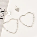 Conjunto de Brincos de Argola com Coração de Metal Simples para Mulheres Fashion