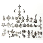 100 Peças de Charms de Pulseira Europeus em Cor Prata Antiga Joalharia de Moda DIY Feito à Mão