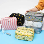 Bolsa de cosméticos portátil de grande capacidade para senhora, impermeável e acolchoada, bolsa de viagem, armazenamento para esteticista, bolsa de maquilhagem para mulheres