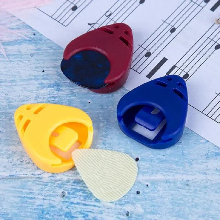 100 PCS Caixa de Armazenamento ABS para Palhetas de Guitarra, Entrega de Cor Aleatória, Caixa de Palhetas em Forma de Coração, Caixa Grande de Palhetas Triangular