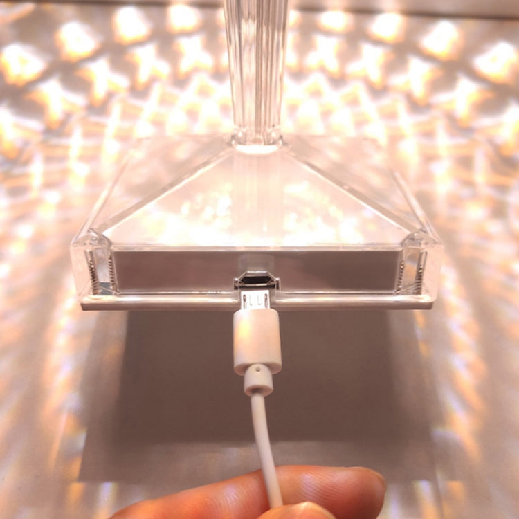 Lâmpada de Mesa de Cristal para Cabeceira, Luz Noturna LED em Forma de Taça de Vinho, Especificações: Modelo USB de 3 Cores, Controlo Remoto RGB 16 Cores, Modelo Plug-in de 3 Cores