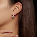 Brincos elegantes em prata esterlina S925 com moissanite e zircónia banhados a ouro branco, MSE002