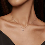 Colar em prata esterlina S925 com corrente O cintilante e pendente de moissanite, MSN003