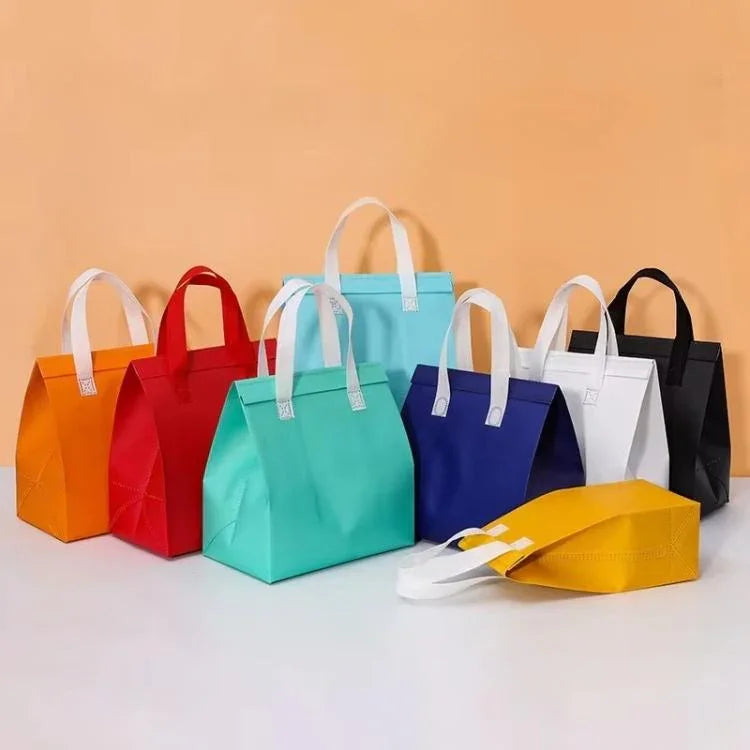 Saco Térmico para Takeaway de Papel de Alumínio, 50 Sacos por Pacote, Tamanho: 21x26x11cm, Pequeno 21x26x11cm, Médio 24x24x15cm, Grande 26x26x17cm, Extra Grande 30x30x20cm