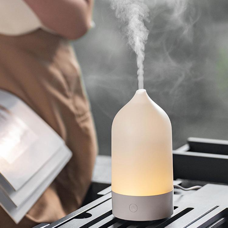 Humidificador de Névoa em Forma de Vaso com Difusor de Aromaterapia USB e Luz Ambiente Colorida