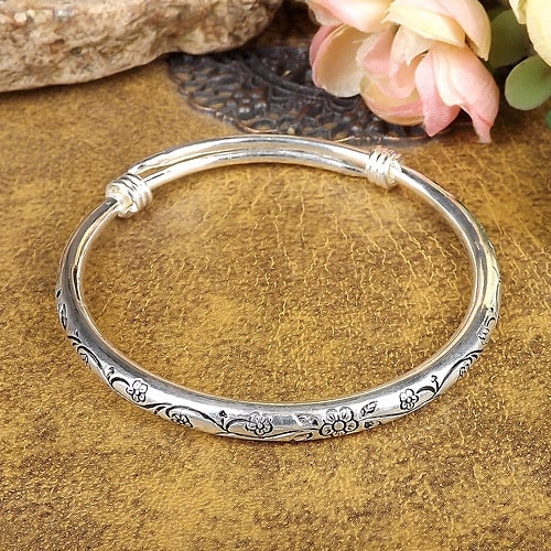 Pulseiras Boémias Vintage Retro de Prata, Clássicas, Feitas à Mão, com Escultura Tibetana de Ameixeira