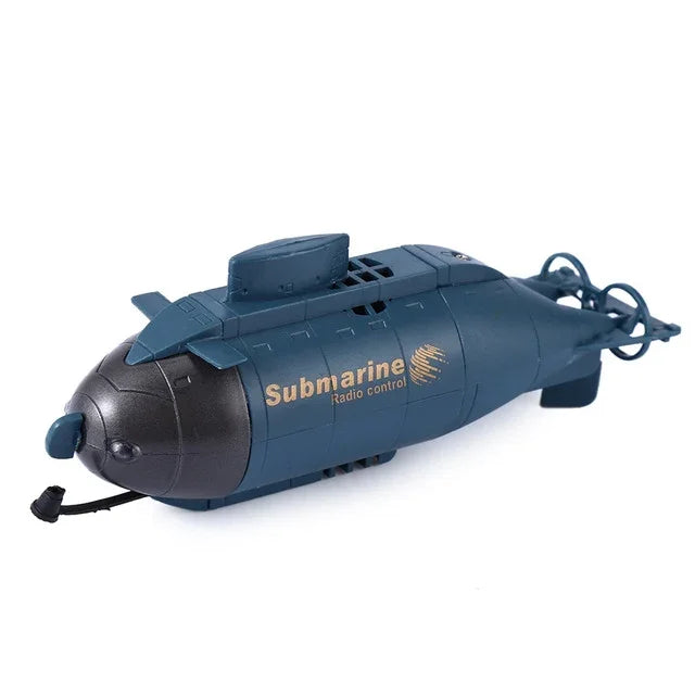 Mini Submarino Recarregável com Comando Remoto de 6 Canais