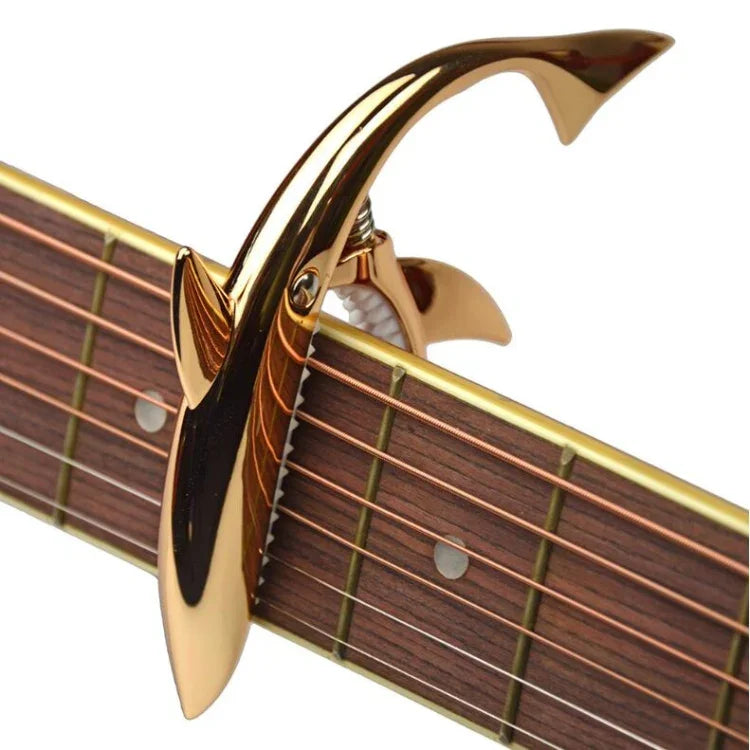 Capotraste para Guitarra em Liga de Zinco Forma de Tubarão, Capotraste para Guitarra