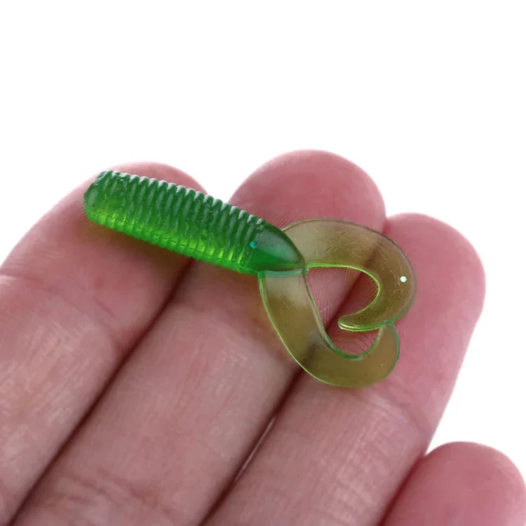 HENGJIA SO105 20 Peças de Isco Macio com Cauda Dupla 3,5cm/0,9g para Pesca Marinha